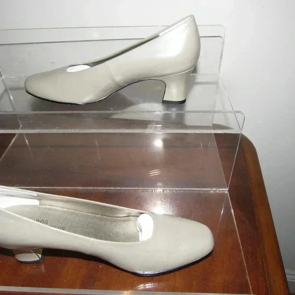 Ros Hommerson Taupe Leather Work Dress Pumps Sz 6M
